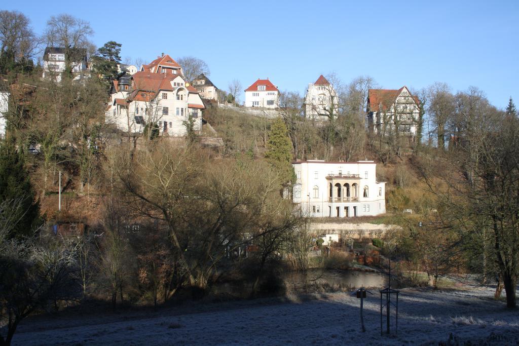 Haus Eveline - Ferienwohnungen Unterhalb Der Wartburg - Эйзенах Экстерьер фото