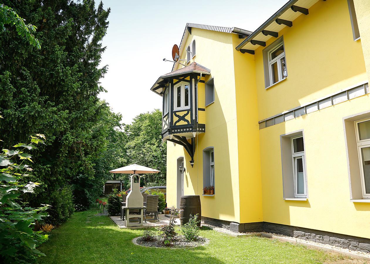 Haus Eveline - Ferienwohnungen Unterhalb Der Wartburg - Эйзенах Экстерьер фото